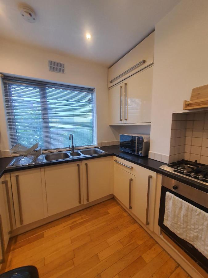 Comfortable&Quiet double bed room Edgware Buitenkant foto